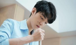 肖战和郑爽最新的爆料,娱乐圈风云再起，真相浮出水面